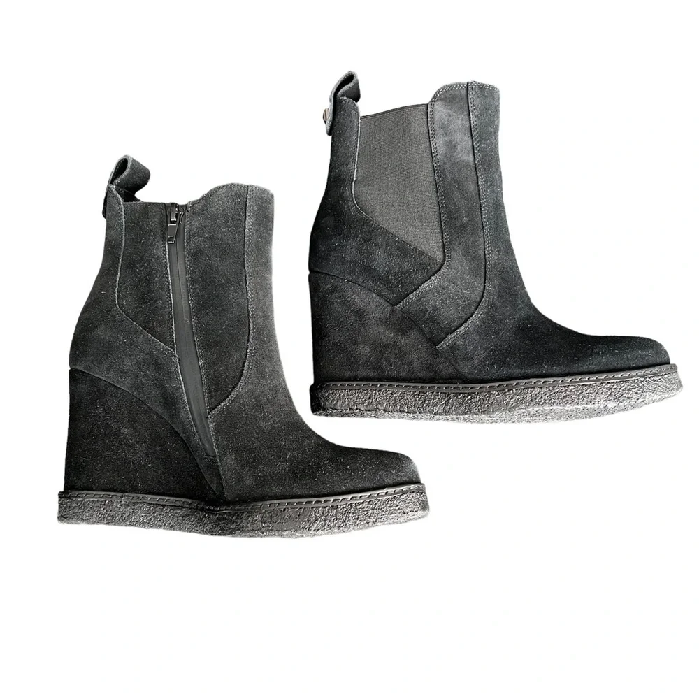 VANELI JABEL Women’s Black Suede Water Resistant Wedge Ankle Boot Size 8N